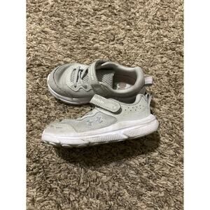 Girl Under Armour Shoes 9